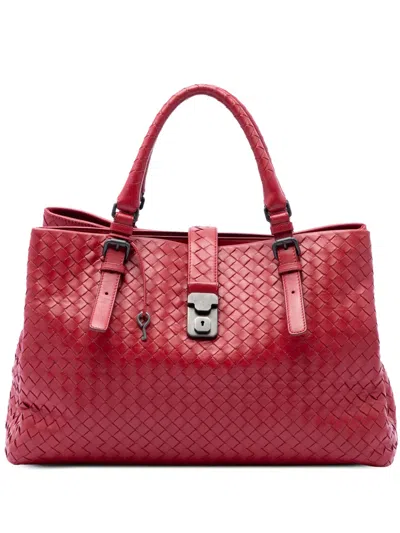 Pre-owned Bottega Veneta 2012-2026 Medium Nappa Intrecciato Roma Tote Bag In Red