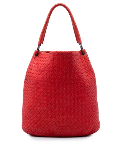 Pre-owned Bottega Veneta 2012-2026 Nappa Intrecciato Bucket Bag In Red