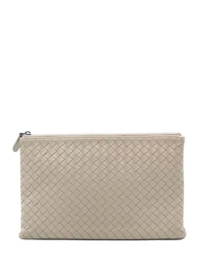 Pre-owned Bottega Veneta 2012-2026 Nappa Intrecciato Clutch Bag In Neutral