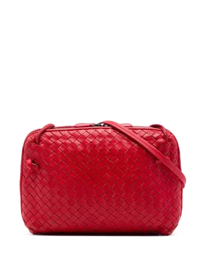 Pre-owned Bottega Veneta 2012-2026 Nappa Intrecciato Nodini Crossbody Bag In Red
