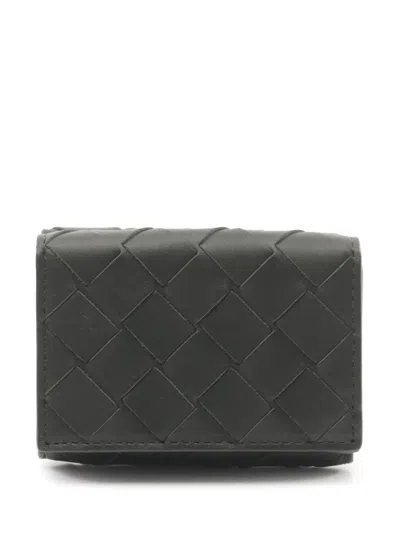 Pre-owned Bottega Veneta 2020 Intrecciato Trifold Wallet In Black