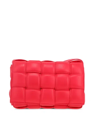 Pre-owned Bottega Veneta 2020s Cassette Shoulder Bag In Red