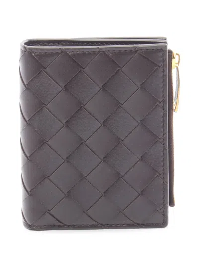 Pre-owned Bottega Veneta 2020s Intrecciato Bi-fold Wallet In Brown