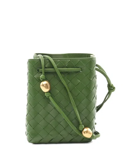 Pre-owned Bottega Veneta 2020s Small Intrecciato Bucket Bag In Green