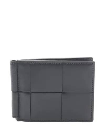 Pre-owned Bottega Veneta 20s Cassette Intrecciato Leather Wallet In Black