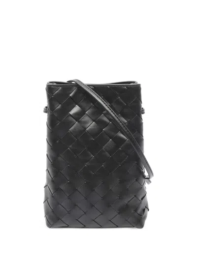 Pre-owned Bottega Veneta 20s Intrecciato Leather Shoulder Bag In Black
