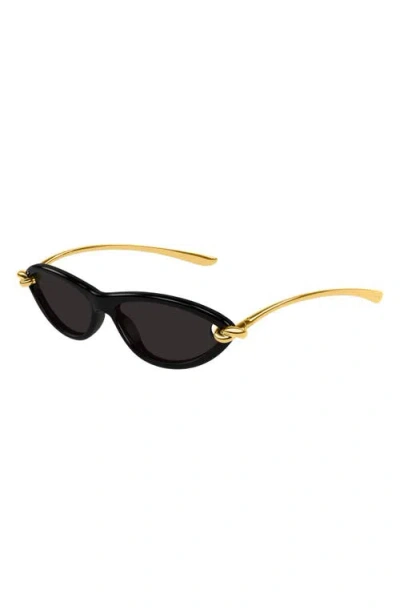 Bottega Veneta 56mm Cat Eye Sunglasses In Black