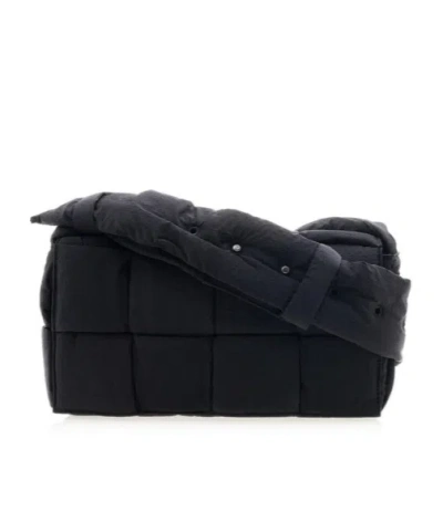 Bottega Veneta Adjustable Shoulder Strap Shoulder Bag In Black