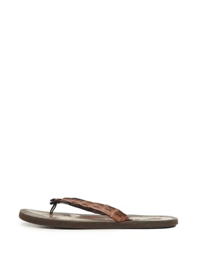 Pre-owned Bottega Veneta Alligator-detail Leather Thong Sandals In Brown