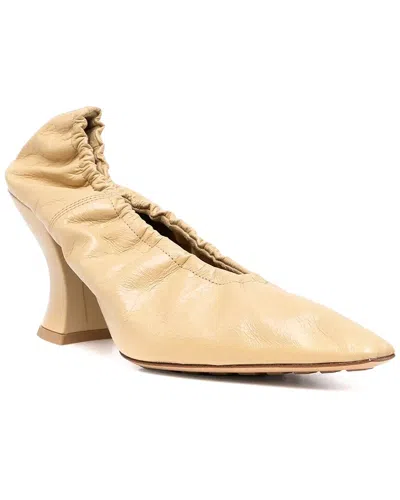 Bottega Veneta Almond Leather Pump In Yellow