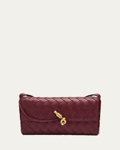 Bottega Veneta Andiamo Bag Shoulder Bag In Burgundy