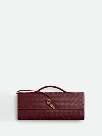 Bottega Veneta `andiamo Clutch` In Red