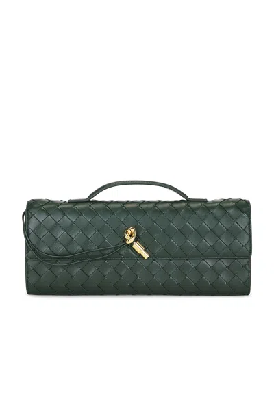 Bottega Veneta Andiamo Clutch In Green
