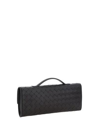 Bottega Veneta Andiamo Clutch In Black