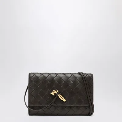 Bottega Veneta Andiamo Clutch In Fondant Colour