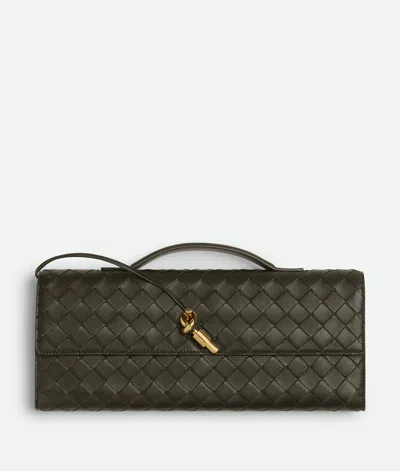 Bottega Veneta Andiamo Clutch In Kaki