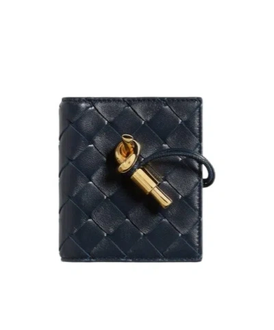 Bottega Veneta Andiamo Flap Card Case In Black