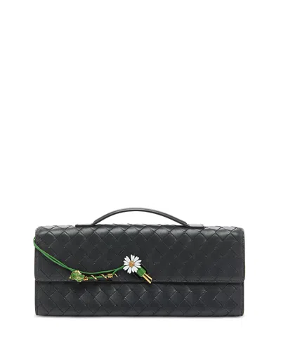 Bottega Veneta Andiamo Intrecciato Leather Clutch In Black