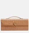Bottega Veneta Andiamo Intrecciato Leather Clutch In Sand