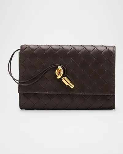 Bottega Veneta Andiamo Metallic Leather Pouch Bag In Pink