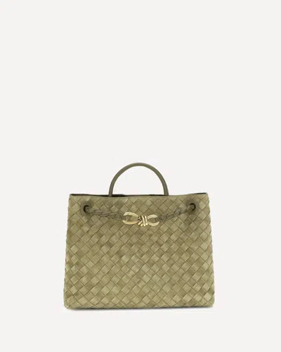 Bottega Veneta Andiamo Shoulder Bag In Green