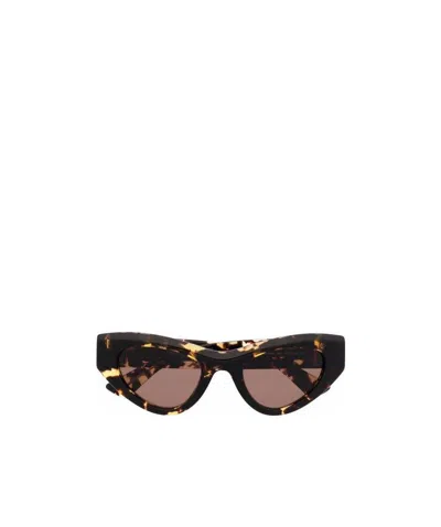 Bottega Veneta Angle Cat-eye Sunglasses In Black
