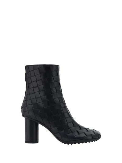 Bottega Veneta Ankle Boot Mini Lido Weave Nappa In Black