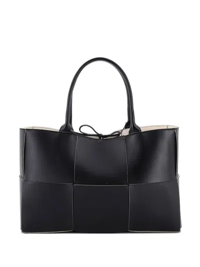 Pre-owned Bottega Veneta Arco Maxi Intrecciato Leather Medium Tote Bag In Black