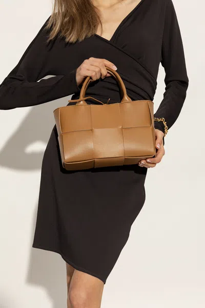 Bottega Veneta ‘arco Mini' Shopper Bag In Brown