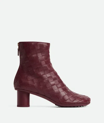Bottega Veneta Atomic Ankle Boot In Burgundy