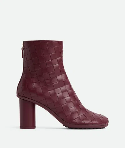Bottega Veneta Atomic Ankle Boot In Burgundy