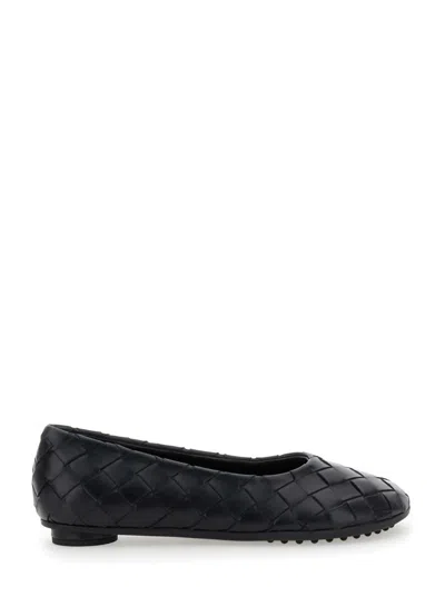 Bottega Veneta Atomic Black Ballet Shoes With Intrecciato Motiv In Leather Woman