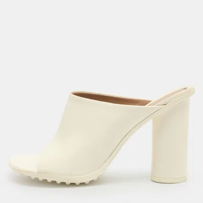 Pre-owned Bottega Veneta Atomic Size 38 White Patent Leather Mules