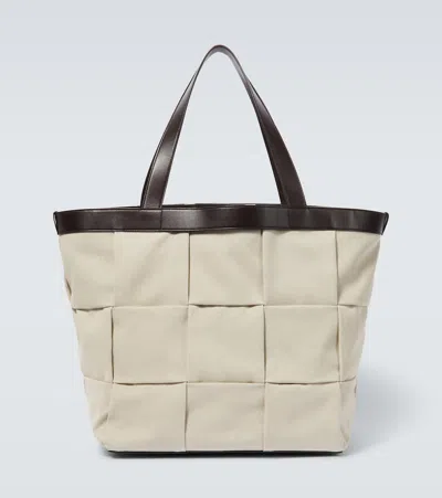 Bottega Veneta Avenue Leather-trimmed Tote Bag