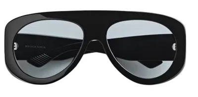 Bottega Veneta Aviator Sunglasses In Black