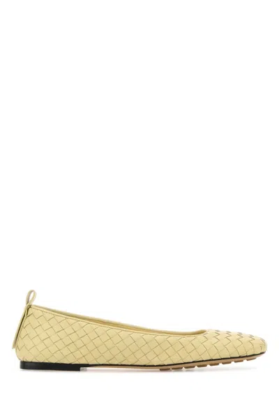 Bottega Veneta Ballerina Intreccio Sqaured Toe In Yellow