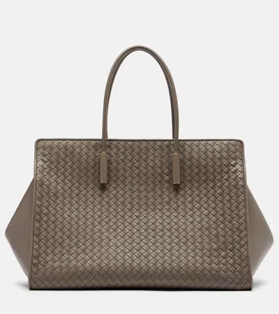 Bottega Veneta Barbara Medium Leather Top-handle Bag In Gray