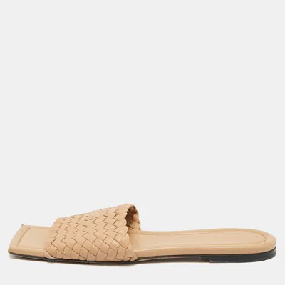 Pre-owned Bottega Veneta Beige Intrecciato Leather Slide Sandals Size 41