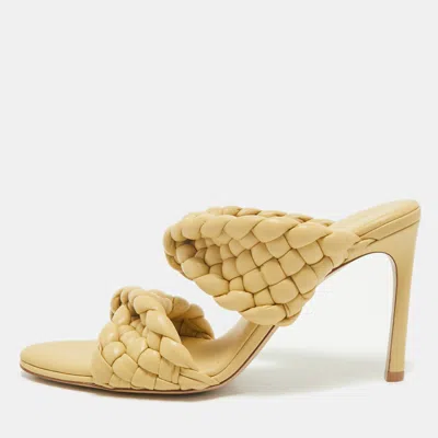 Pre-owned Bottega Veneta Beige Intrecciato Leather Twisted Padded Bv Curve Slide Sandals Size 41