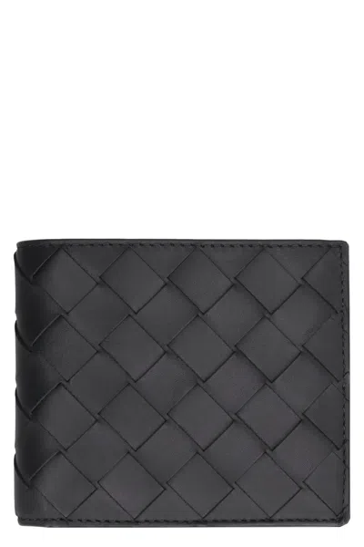 Bottega Veneta Bi-fold Wallet In Leather In Black