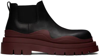 Bottega Veneta Black & Burgundy Tire Chelsea Boots In 1507 Black-ch-ch