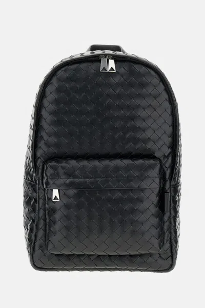 Bottega Veneta Men Leather Messenger Backpack In Black