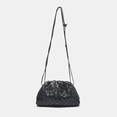 Pre-owned Bottega Veneta Black Intrecciato Leather Mini The Pouch Clutch