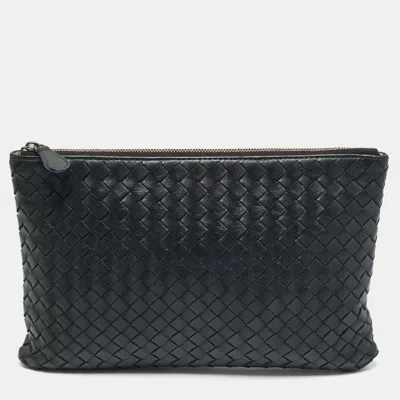 Pre-owned Bottega Veneta Black Intrecciato Leather Zip Flat Clutch
