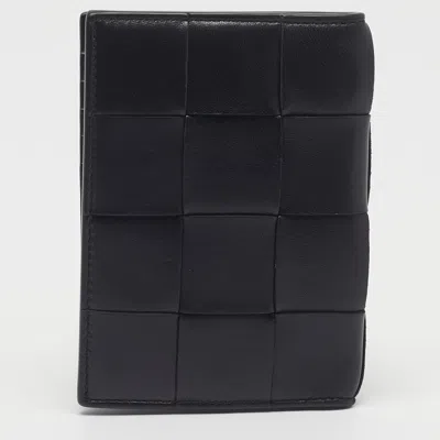 Pre-owned Bottega Veneta Black Intreccio Leather Passport Holder