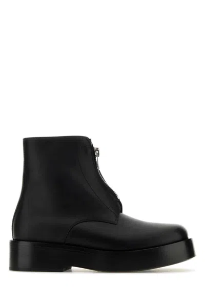 BOTTEGA VENETA BLACK LEATHER ANKLE BOOTS
