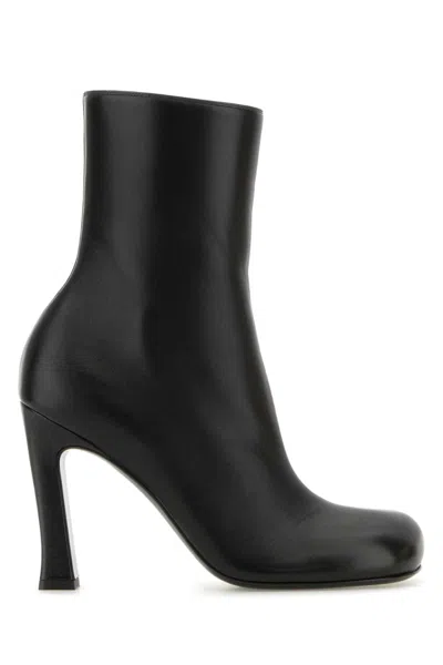 BOTTEGA VENETA BLACK LEATHER ANKLE BOOTS