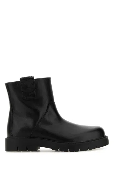 Bottega Veneta Black Leather Boots