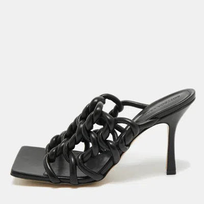 Pre-owned Bottega Veneta Black Leather Braided Accents Slide Sandals