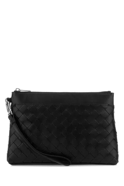 Bottega Veneta Black Leather Intrecciato Prism Pouch In Nero